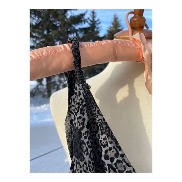 Intimately Free People Siren Song Printed Wrap Bodysuit Sleeveless Sz XS NWT - Picture 4 of 16